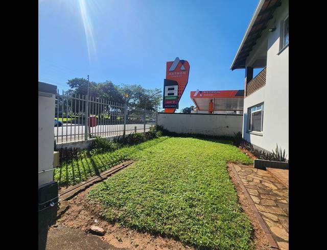 300M² OFFICE FOR SALE IN GLENWOOD